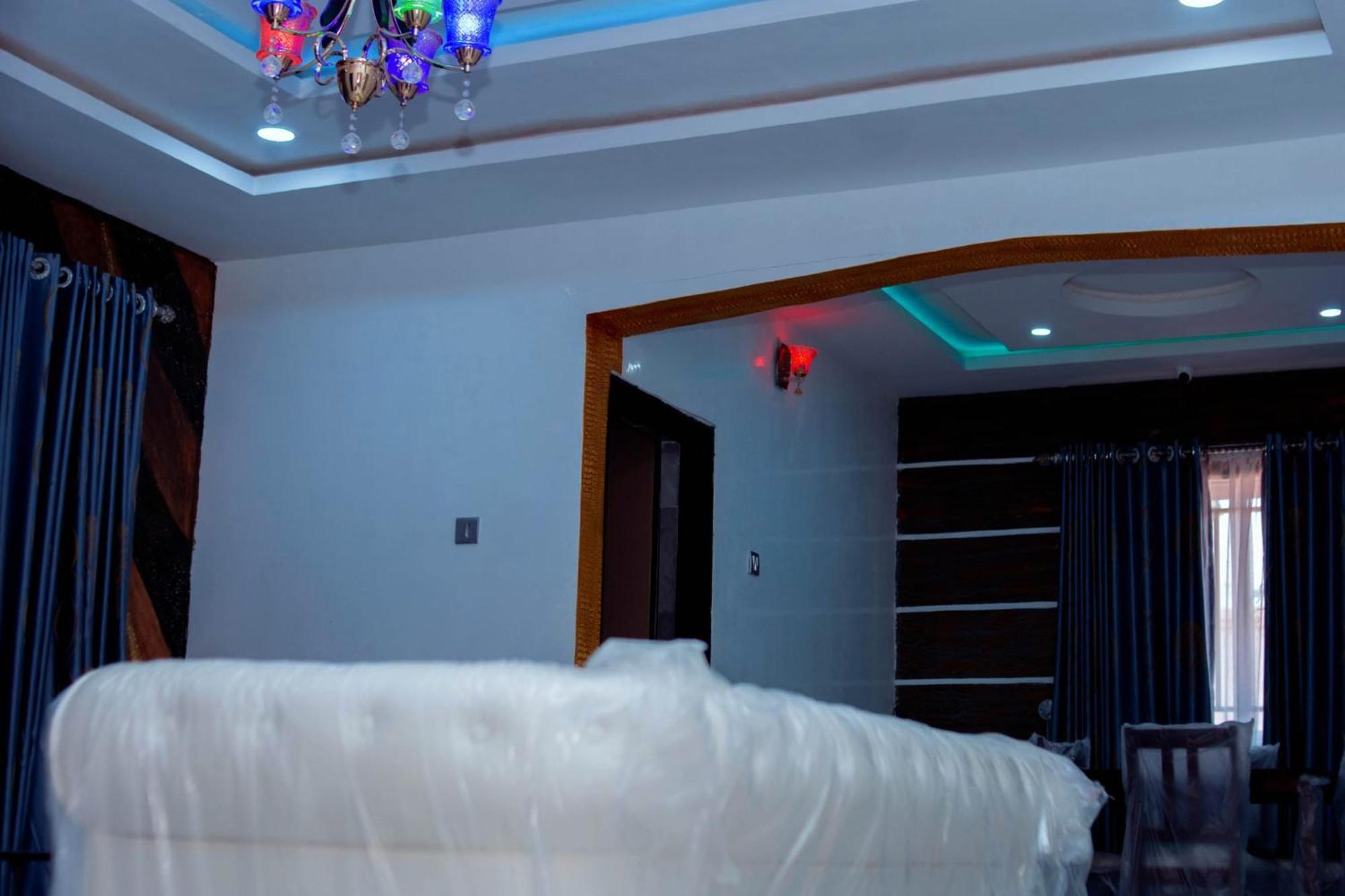 Feyintola Shortlet Apartment Ondo Exterior photo